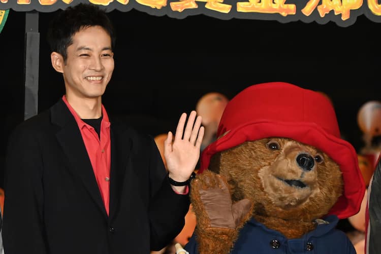 松坂桃李、映画「パディントン」公開前夜祭で親友を語る