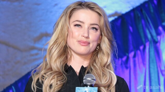 アンバー・ハードが双子を出産！新たな母親としての挑戦