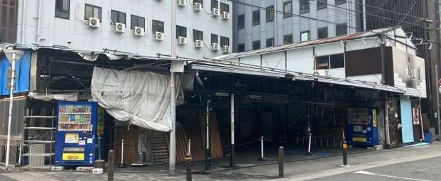 大阪市で車突入、男性殺害未遂で34歳男逮捕
