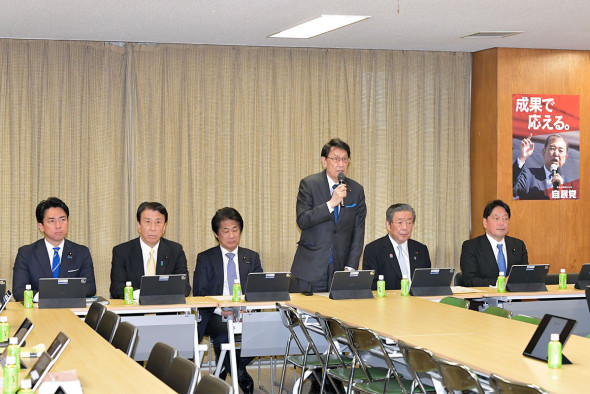 自民党、企業献金規制強化案の国会提出を見送り