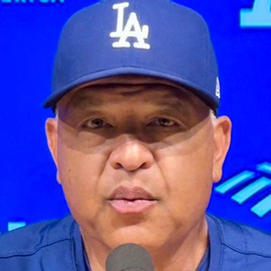 ドジャース監督、スタメン選定で妻に叱責される