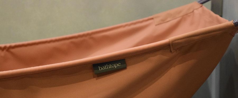 畳める布製浴槽「bathtope」の魅力と開発背景