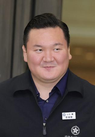 SNS暴露系配信者が逮捕 恐喝で現金300万脅し取る
