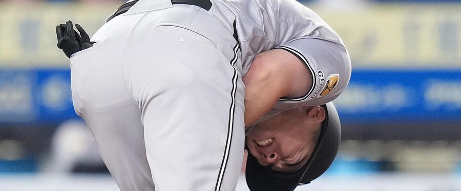 巨人外野手浅野と若林、試合中に負傷交代