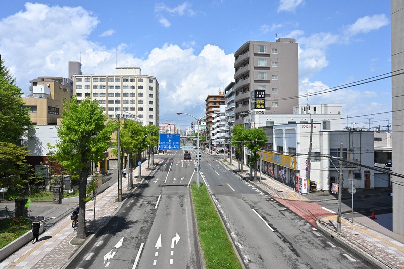 札幌のアンパン道路とは？その歴史と論争を解説