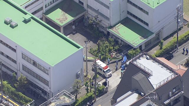 小学校に侵入した男2人を逮捕 - 東京立川市