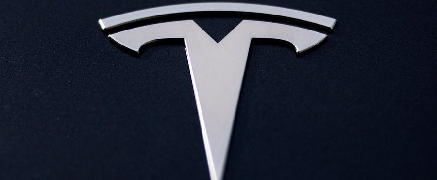テスラ株価急落、時価総額22兆円消失の衝撃