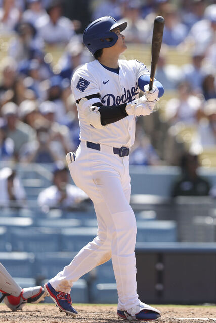 ドジャース逆転勝ち 大谷が5打点
