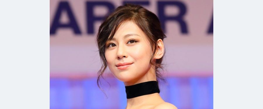 西内まりやが芸能界引退を発表 - 5月15日