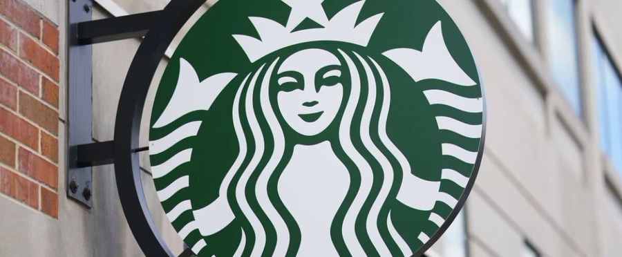 スターバックス、新コールドフォームトッピングを試験中
