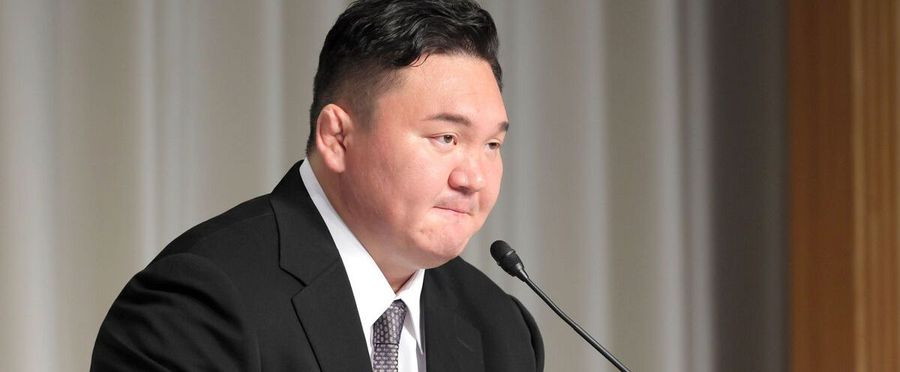 白鵬翔氏が退職を発表、今後の活動について語る