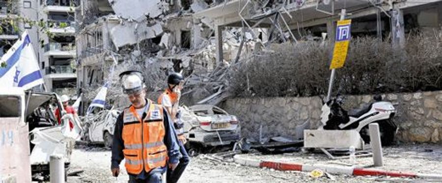 イランの報復攻撃でテルアビブが大打撃、死傷者73人