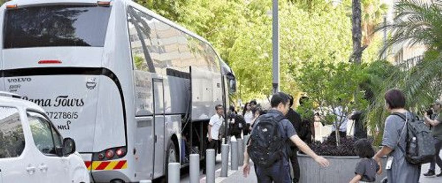 日本政府、イスラエルとイランから邦人87人を退避
