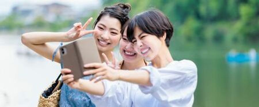 Z世代の新基準！立ち耳と小顔効果の関係
